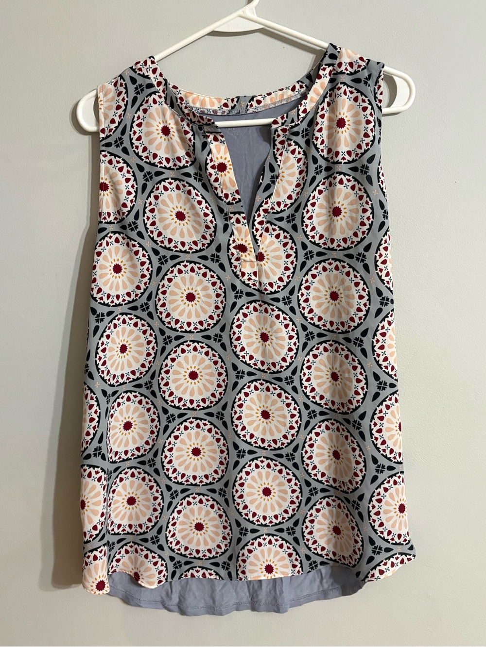 LOFT Sleeveless Mixed Media Blouse Slate Blue Medallion Print Split Neck Medium